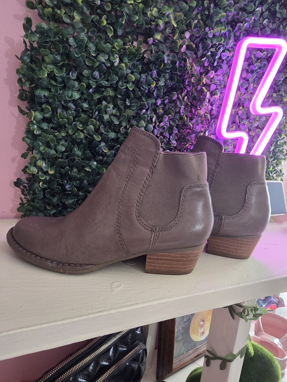 Giani Bernini Taupe Euston Leather Classic-Chelsea Ankle Boots